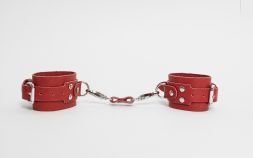 Красные наручники BDSM96
